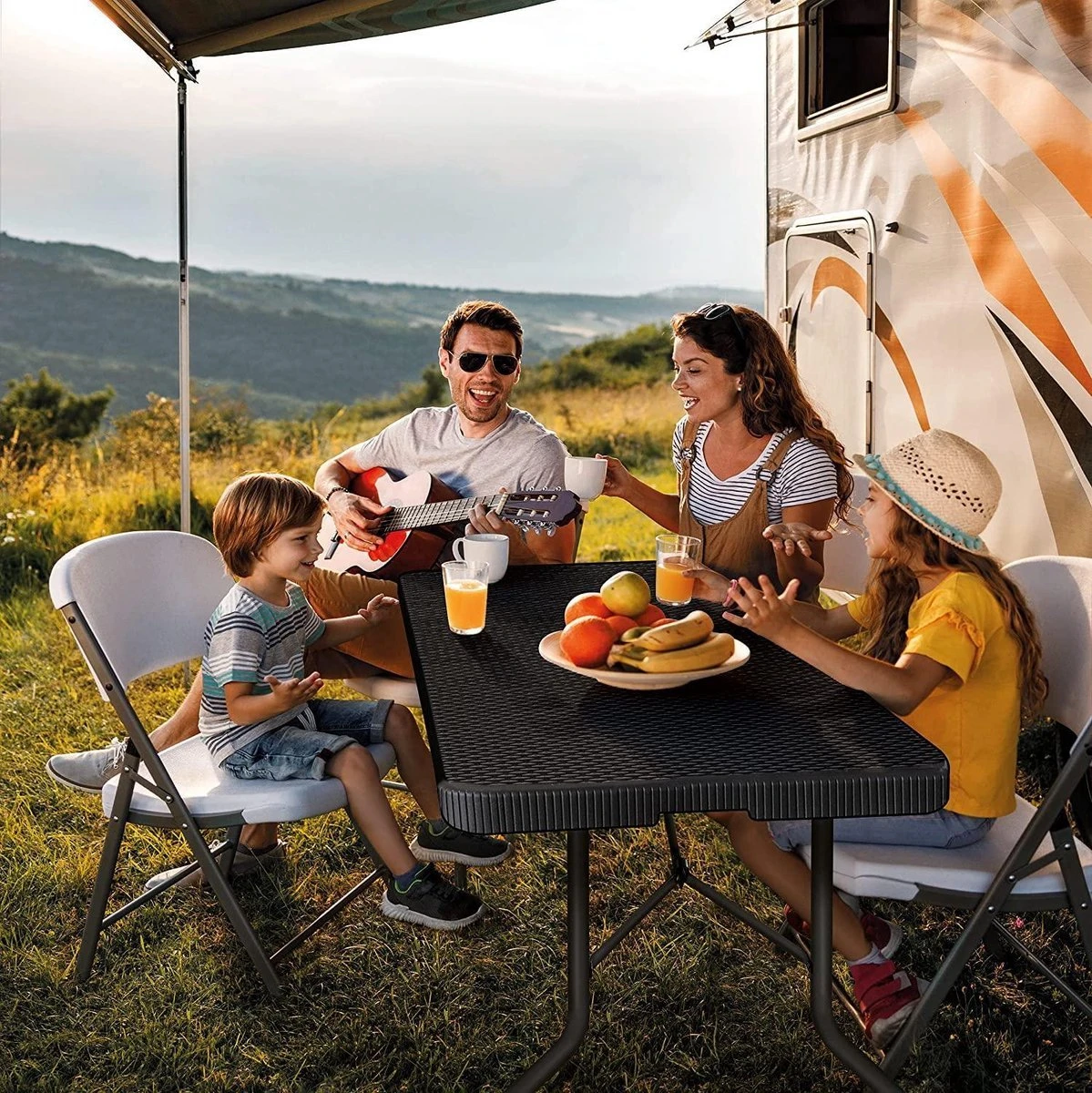 Lenx Klaptafel - Inklapbare Tafel - Opvouwbare Tuintafel - Vouwtafel - Inclusief Handvat En 2 Tafelkleden - 180x75x74cm - 6 Tot 8 Personen - Afbeelding 8