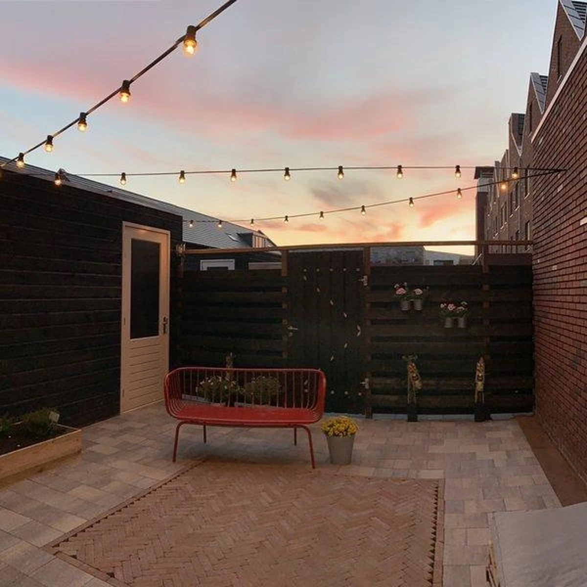 Lichtsnoer - 50 Meter Met 50 Lampen - 0,7W LEDs Op Stokjes - Kleur Van Gloeilamp (2650K) - Afbeelding 4