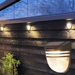 4x HOFTRONIC Tropo - Solar Wandlamp Buiten - IP65 Waterdicht - Wintersolar Technologie Monokristal Zonnepaneel - 3000K Warm Wit (sfeervol) - Solar Tuinverlichting Op Zonne Energie