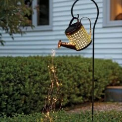 Lardic Solar Tuinlamp Met Grondspies – Solar Tuinverlichting – Brons Kleurig Metaal – Tuinverlichting Op Zonneenergie Buiten – Led Buitenverlichting Met Sensor - Tuinfontein - Tuinfakkel / Tuinsteker / Tuinlantaarn