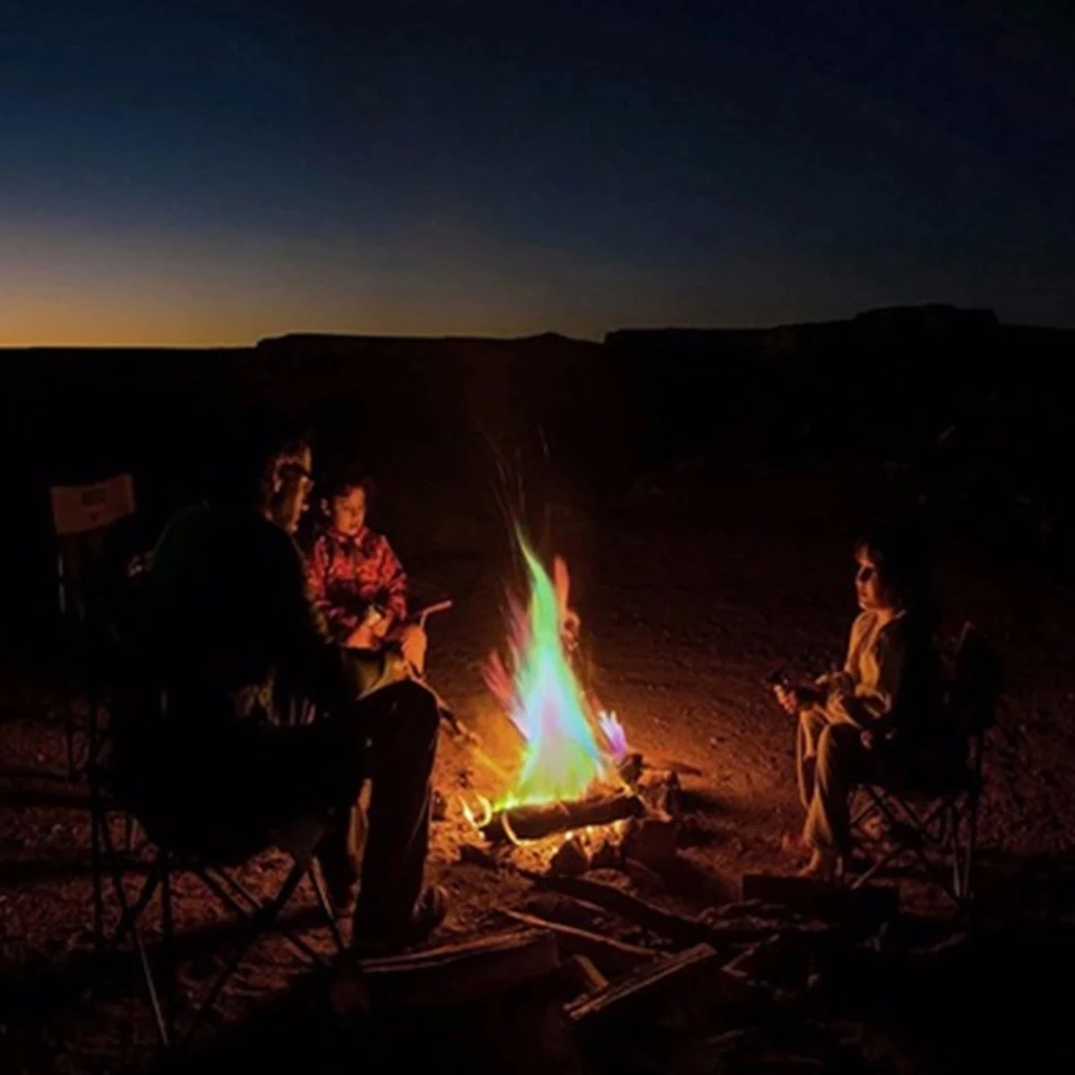 Magical Fire – Poeder Voor Gekleurd Vuur – Magisch Vuur – Openhaard Gekleurd Vuur – Colourful Flames – Mystical Fire – Kleur Poeder Vuur – Gekleurde Vlammen – 5 Stuks – 10 Gram Per Zakje - Afbeelding 2